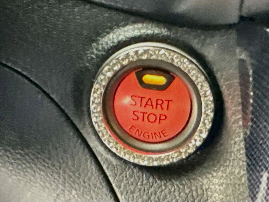 Used 2018 Red Nissan SR image 17