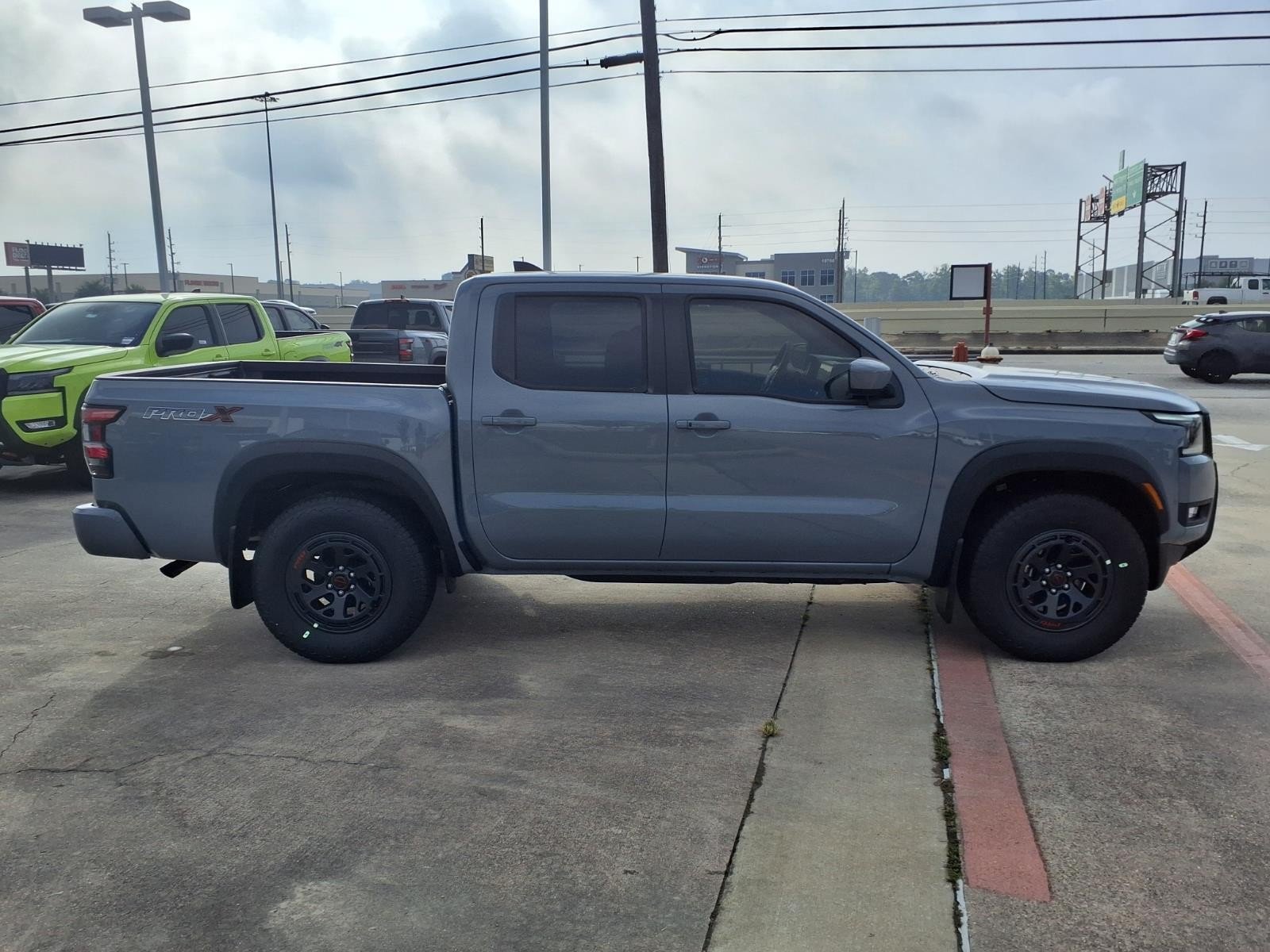 2026 Nissan Frontier Crew Cab PRO-X® - 6