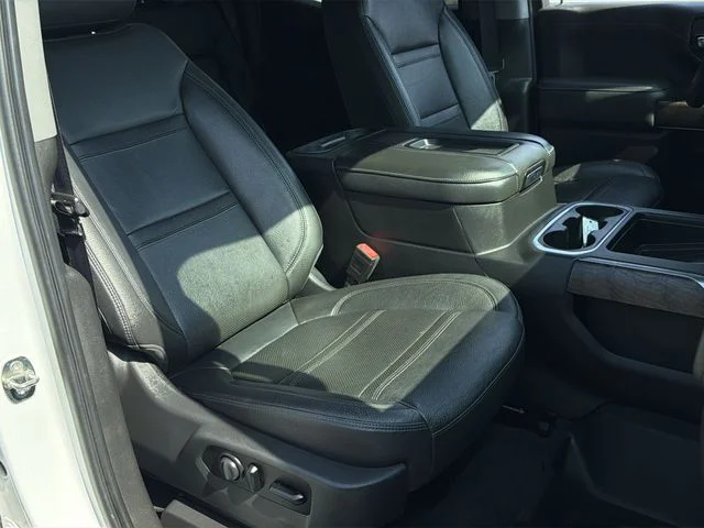 Used 2020 White GMC Denali image 32