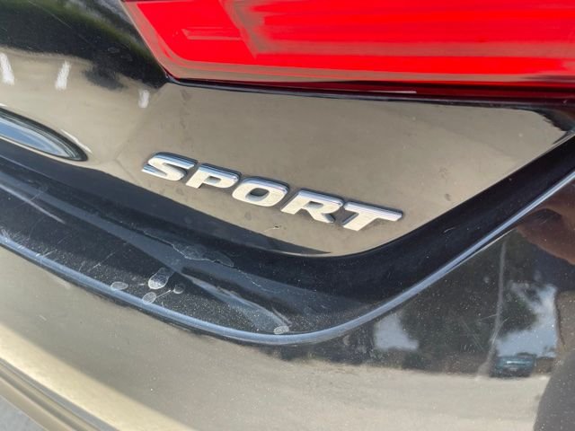 Used 2019  Honda Sport image 7