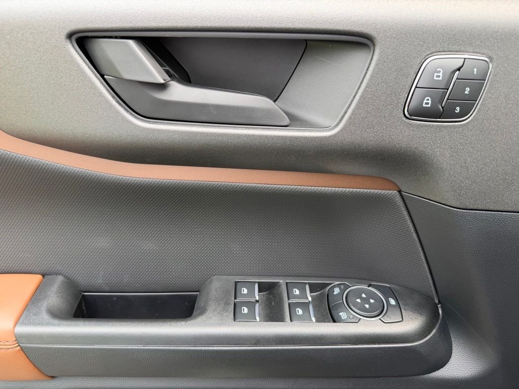 New 2026 Carbonized Gray Metallic Ford Outer Banks® image 21