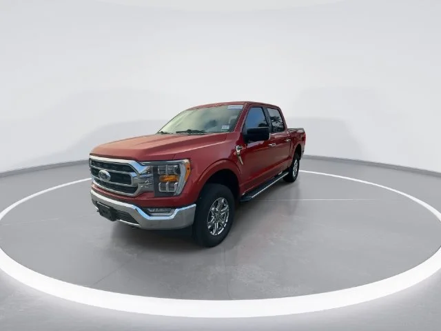 Used 2023 Red Ford XLT image 2