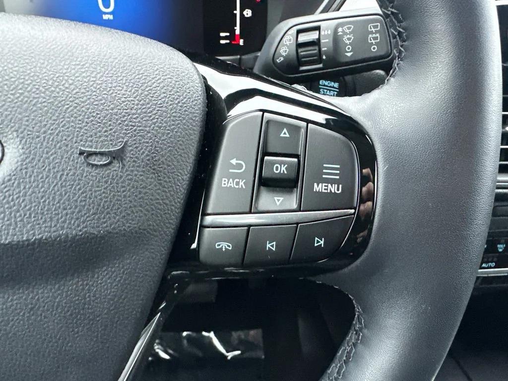 Used 2024 Black Metallic Ford Active image 19