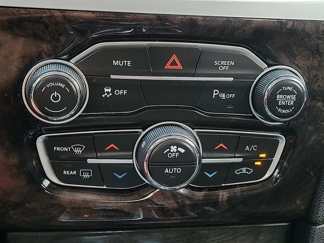 Used 2023  Chrysler Touring image 15