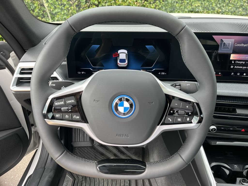 Used 2026 Alpine White BMW xDrive40 image 14