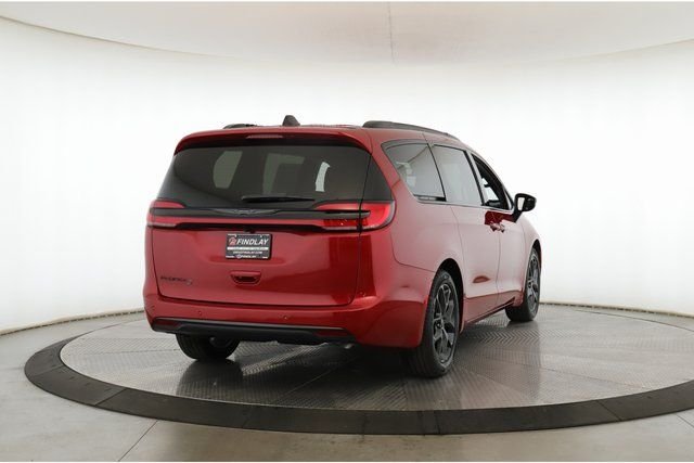 2026 Chrysler Pacifica Select - Photo 7