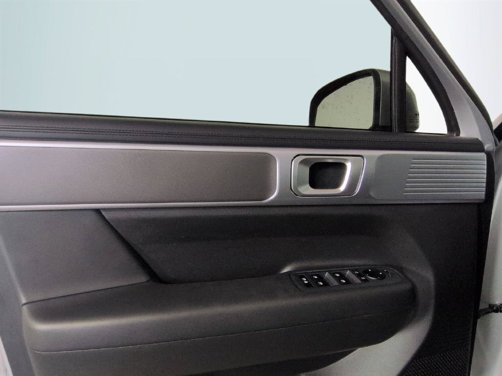 2025 Hyundai Santa Fe SE - Photo 26