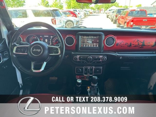 Used 2018 White Jeep Unlimited Rubicon image 14