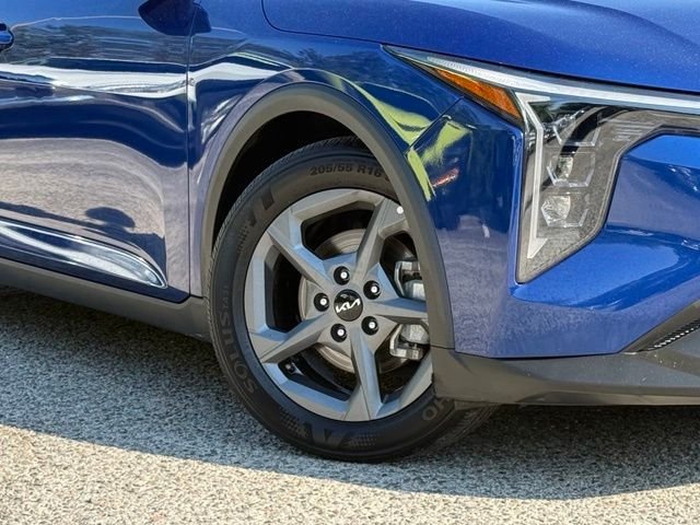 Used 2025 Blue Kia LXS image 2