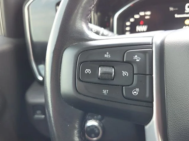 Used 2022 Silver GMC SLE image 25