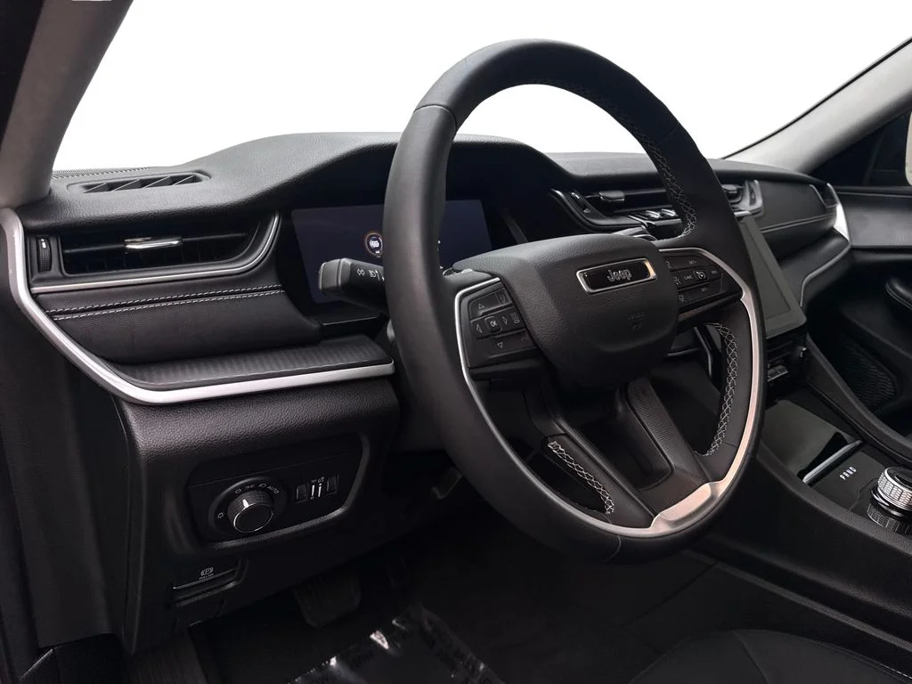 Used 2024 Black Jeep Laredo image 52