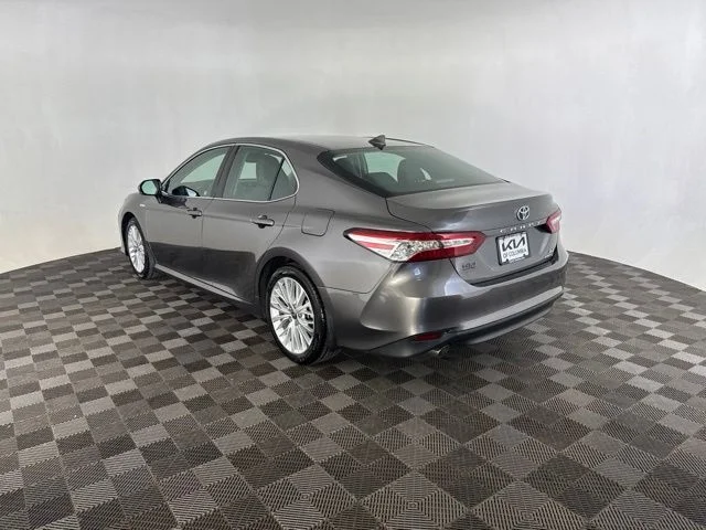 Used 2020 Gray Toyota XLE image 9