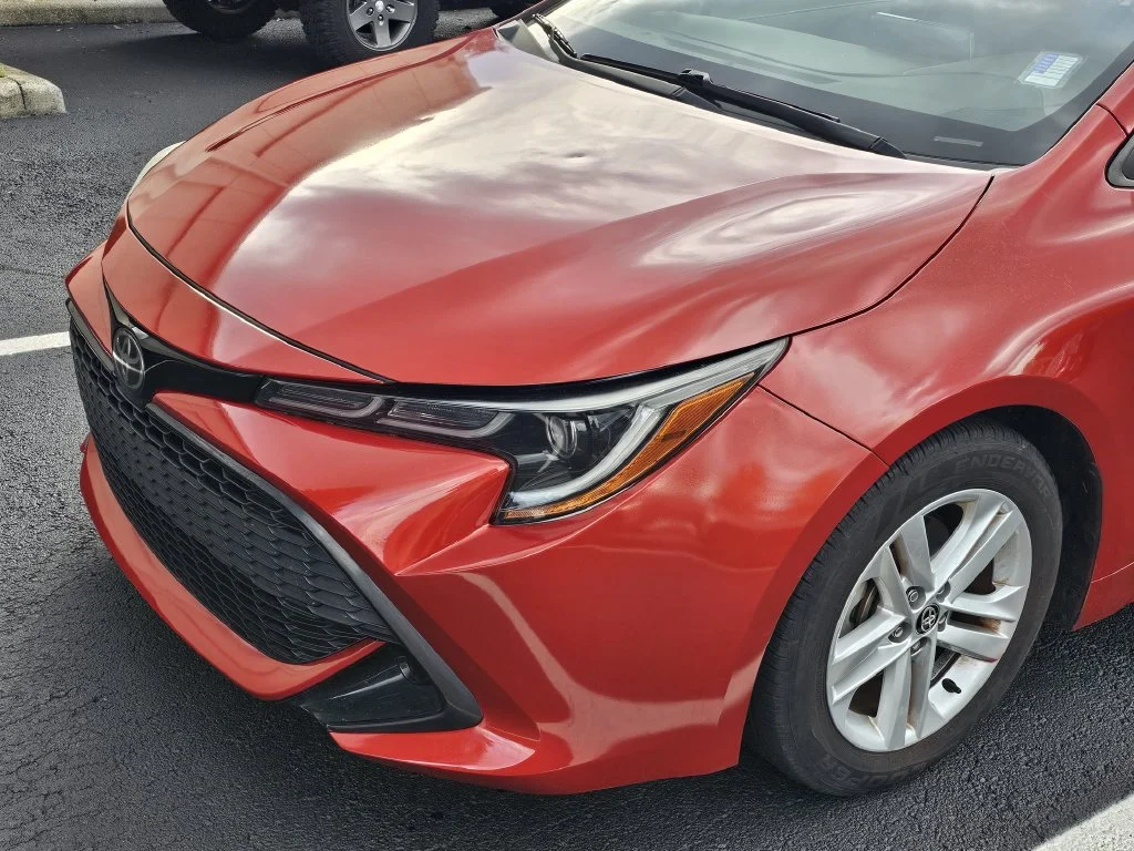 Used 2019 Red Toyota SE image 6