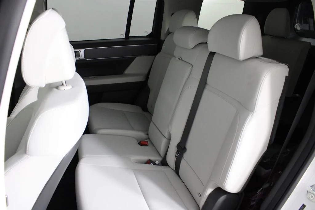 Used 2026 White Hyundai SE image 23