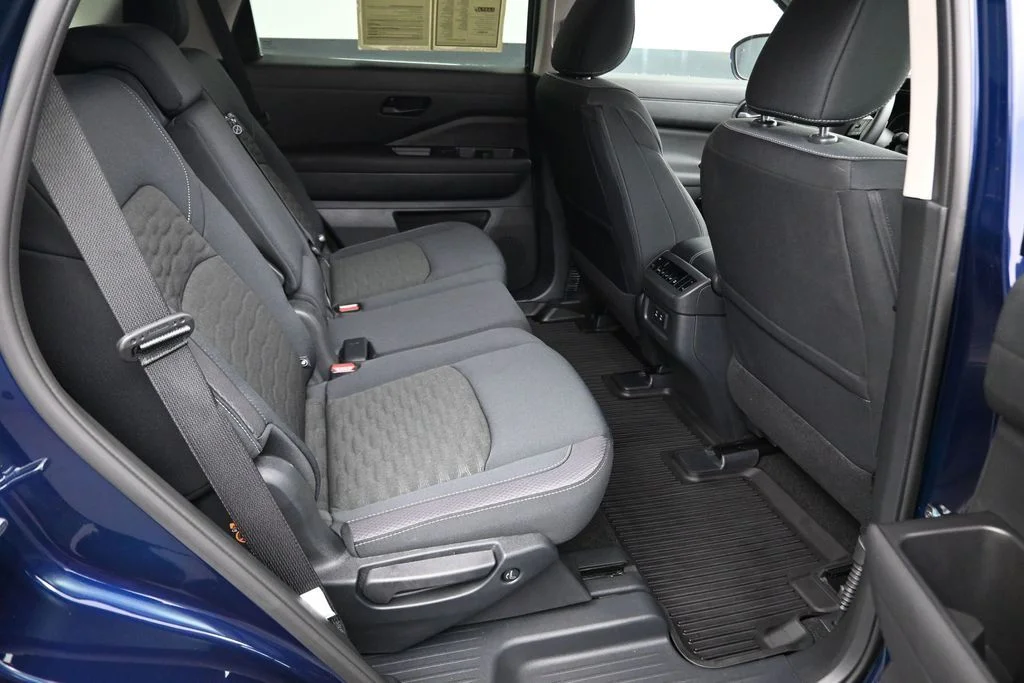 Used 2026 Blue Nissan SV image 27
