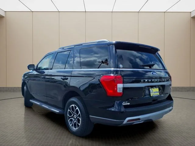 Used 2024 Black Ford XLT image 10