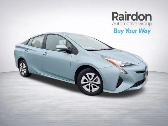 2018 Toyota Prius Four's photo
