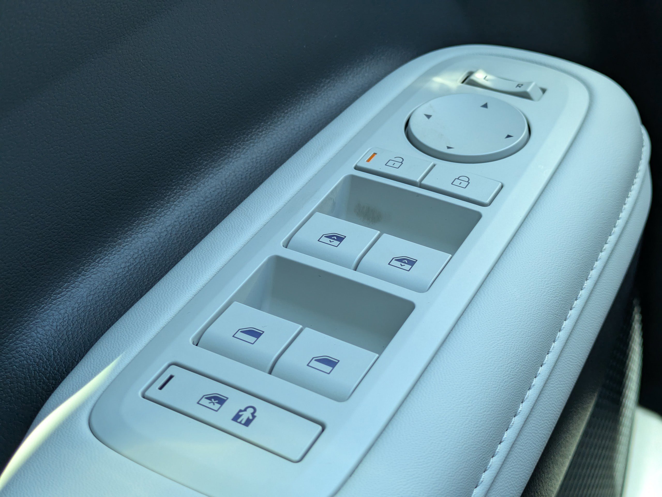 New 2026 Phantom Black Hyundai SEL image 22