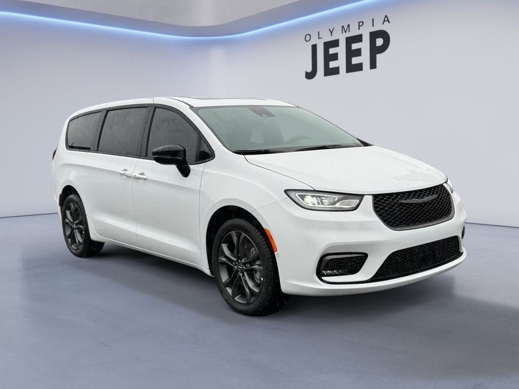 New 2026 Bright White Clear-Coat Exterior Paint Chrysler Select image 9