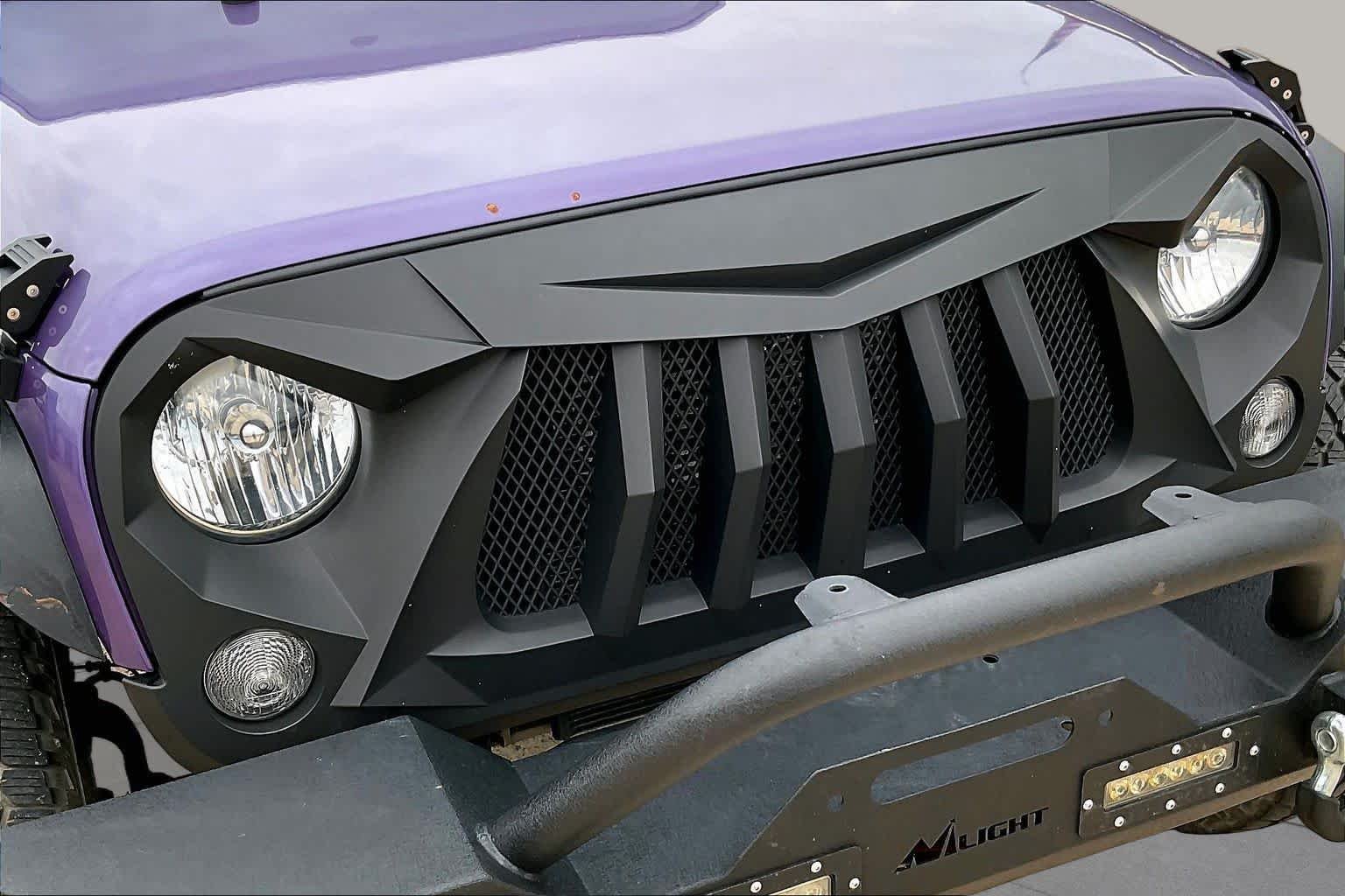 Used 2018 Xtreme Purple Pearlcoat Jeep Sport S image 27