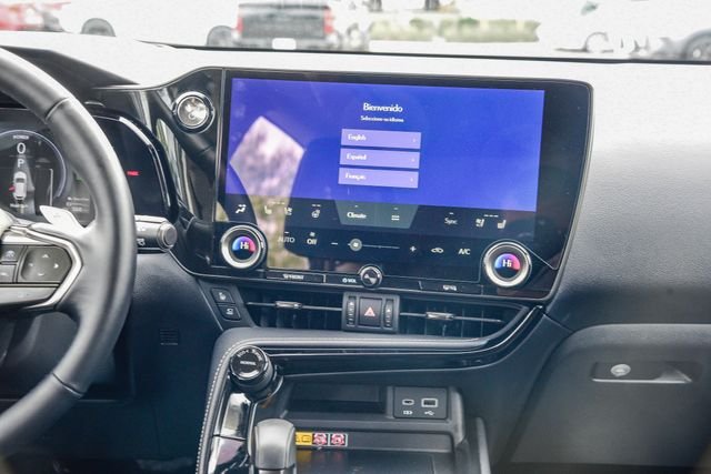 2026 Lexus NX 450h+ Luxury - Photo 17