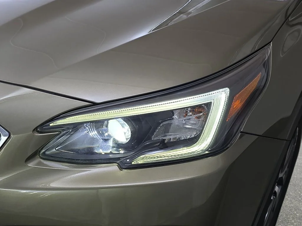 Used 2020 Brown Subaru Premium image 29