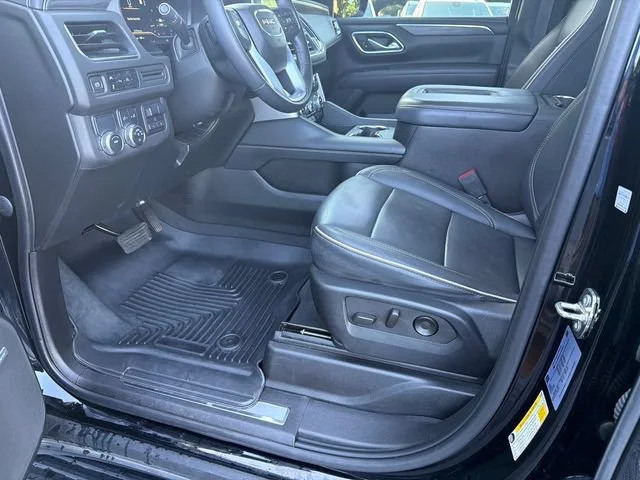 Used 2023 Onyx Black GMC SLT image 9