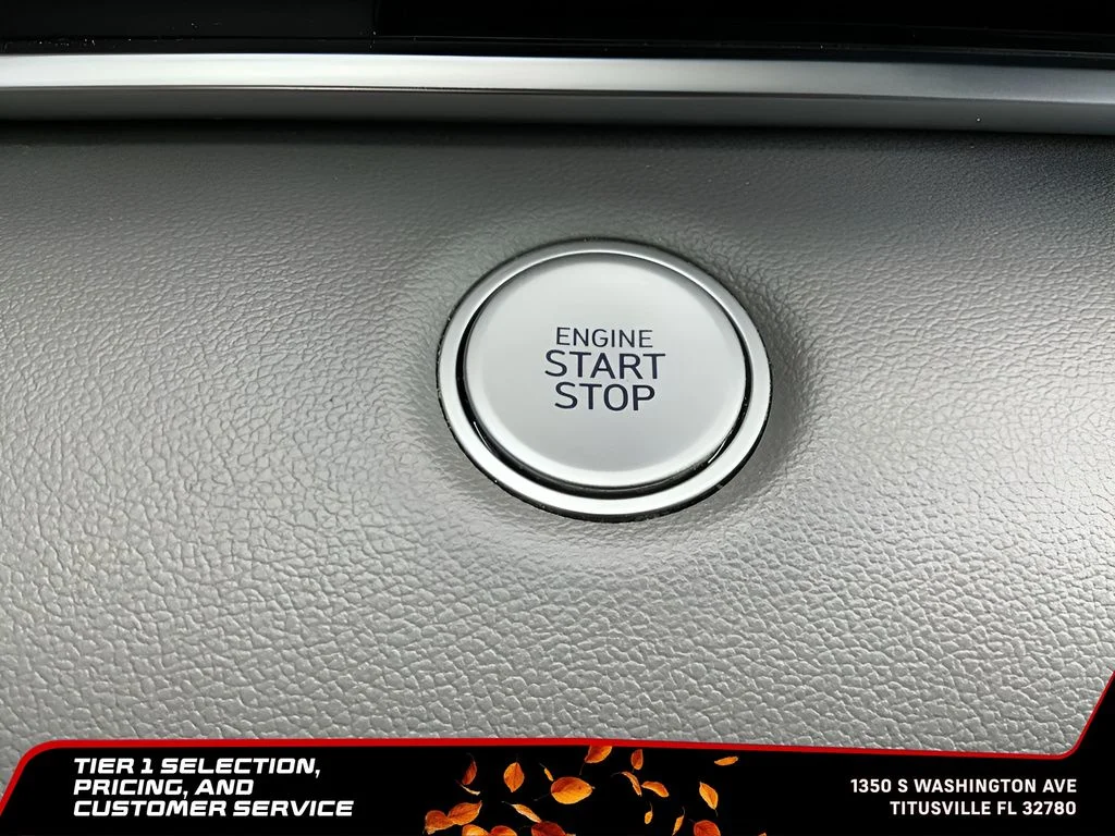Used 2021 Silver Hyundai SEL image 26