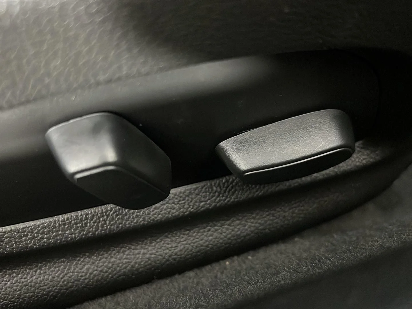 Used 2023 Black Chevrolet 1LT image 2