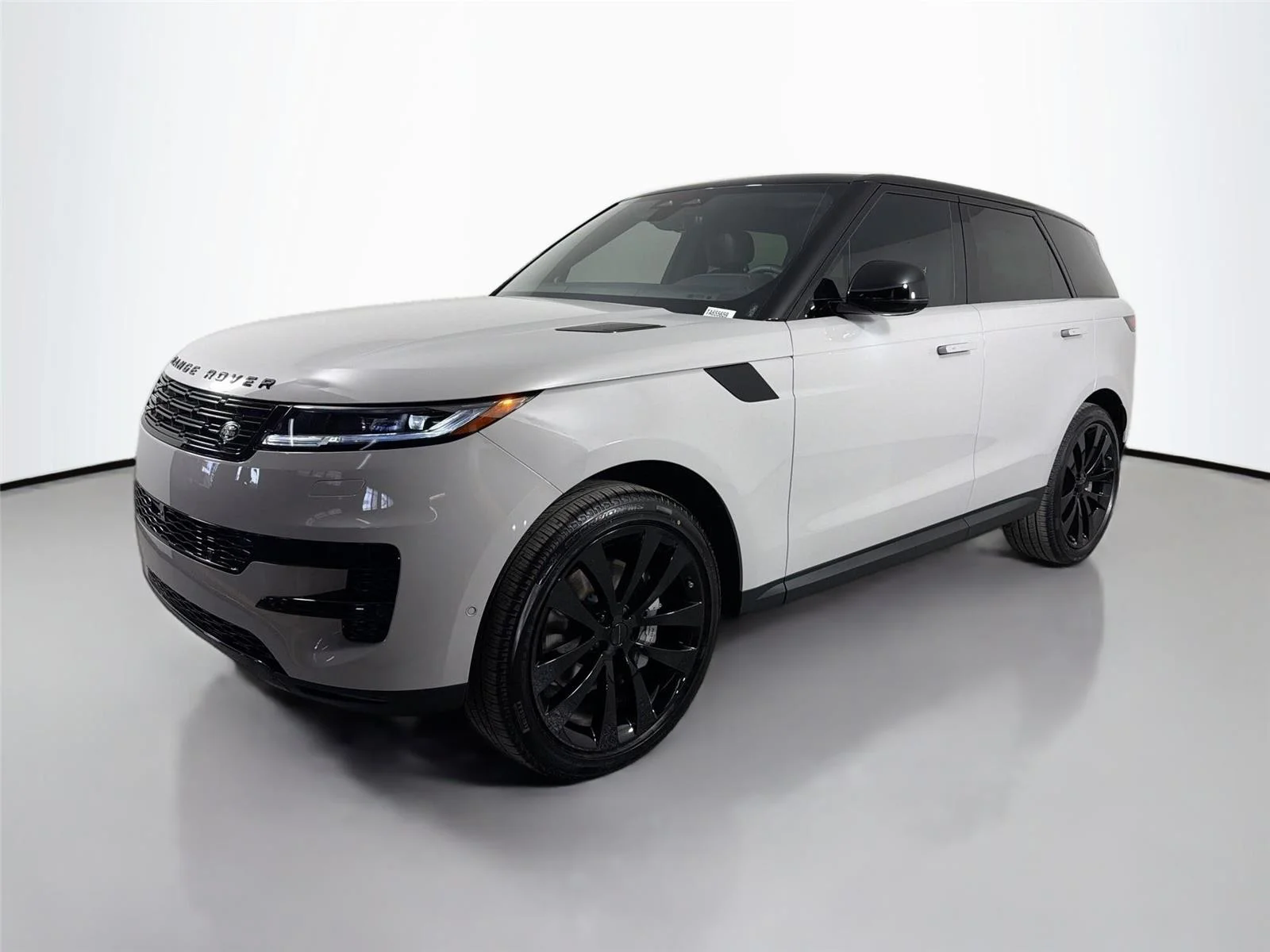 New 2026 Borasco Grey LAND ROVER SE image 1