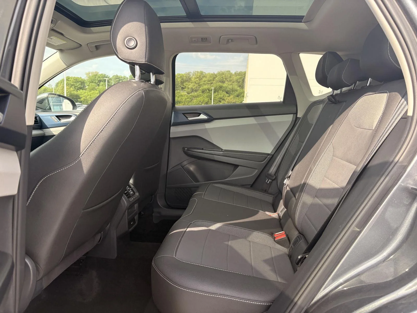 Certified Used 2024 GRAY Volkswagen SE image 7