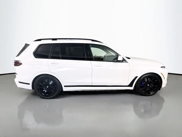 New 2026 White BMW xDrive40i image 8