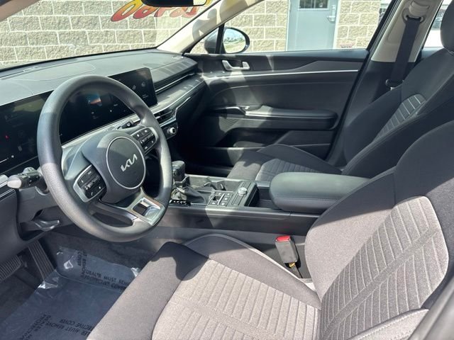 Used 2025 Gray Kia LXS image 17