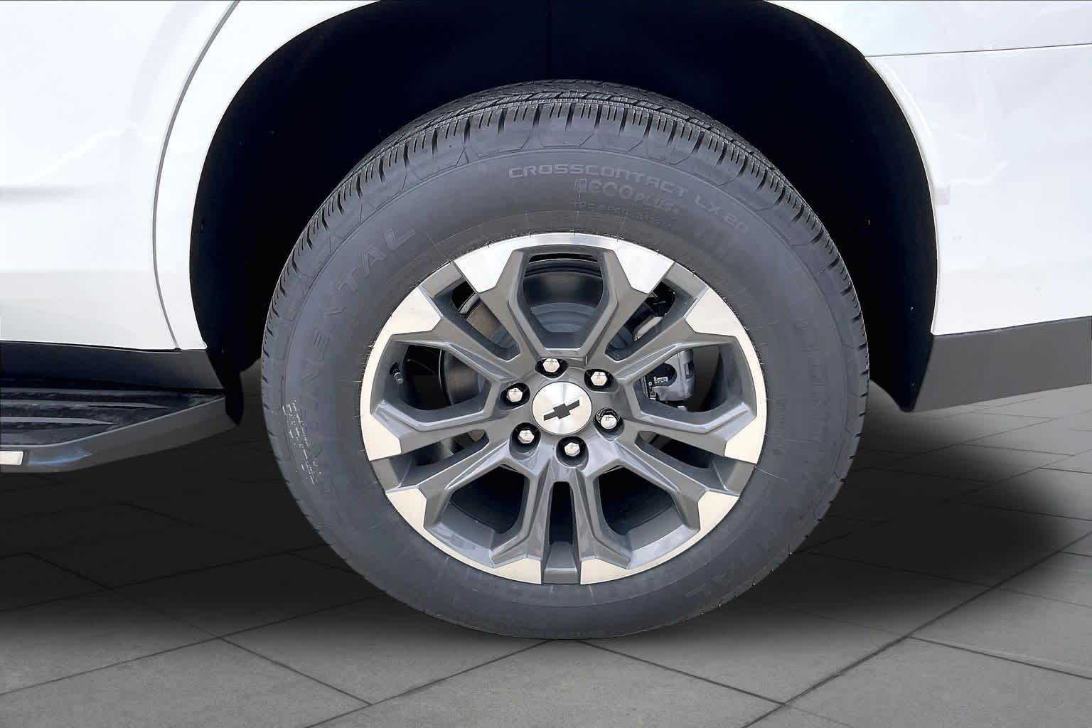 New 2026 Summit White Chevrolet LT image 12