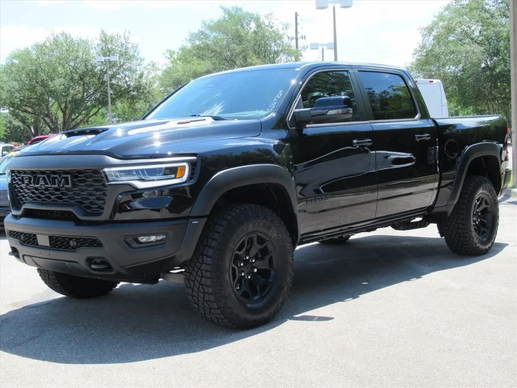 New 2026 Diamond Black Crystal Pearl-Coat Exterior Paint RAM RHO image 3