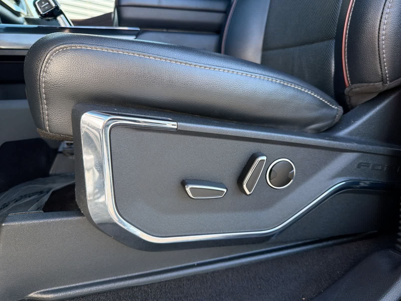 Certified Used 2023 Carbonized Gray Metallic Ford LARIAT image 18