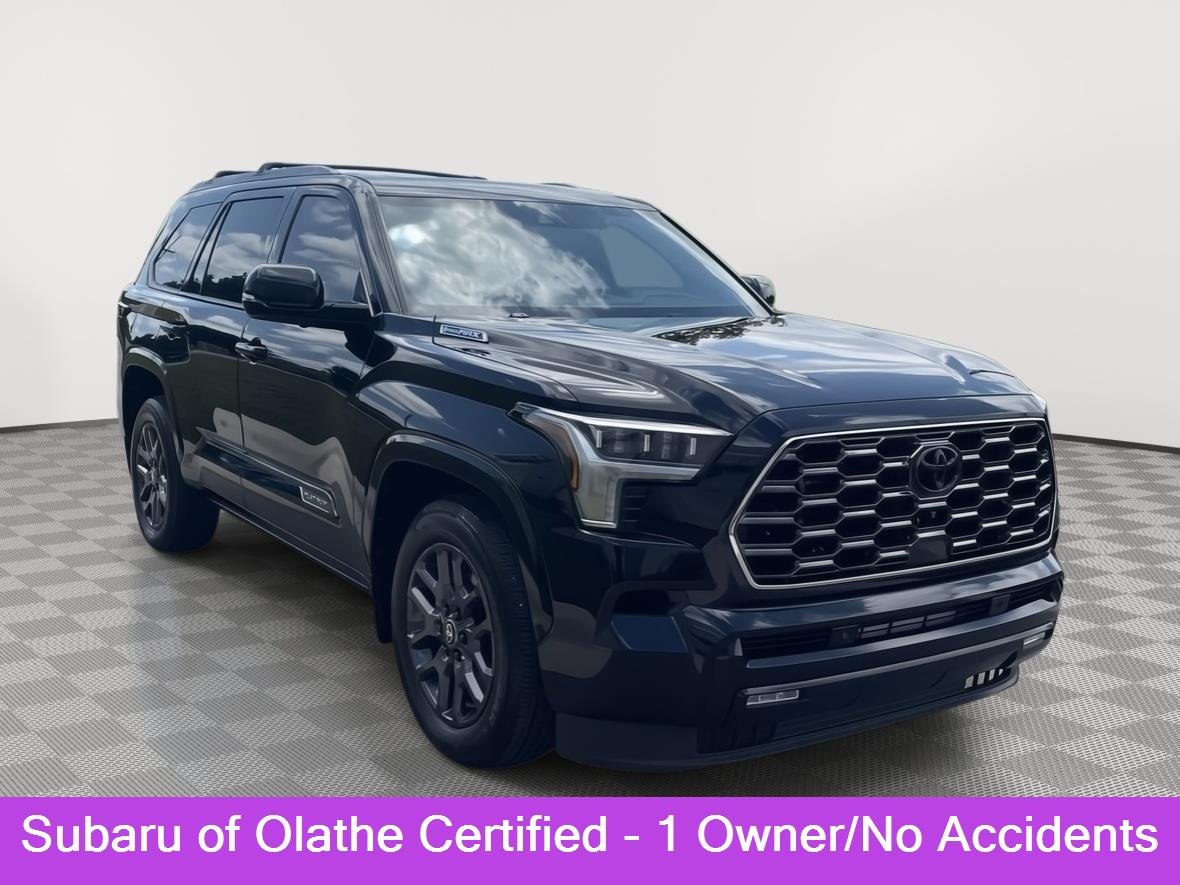 2025 Toyota Sequoia Platinum 4WD i-FORCE MAX Hybrid's photo