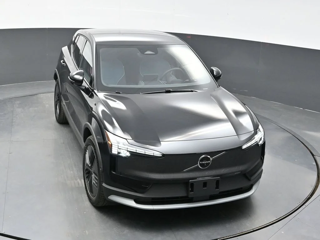 New 2026 Onyx Black Volvo Twin Motor Cross Country Ultra image 33