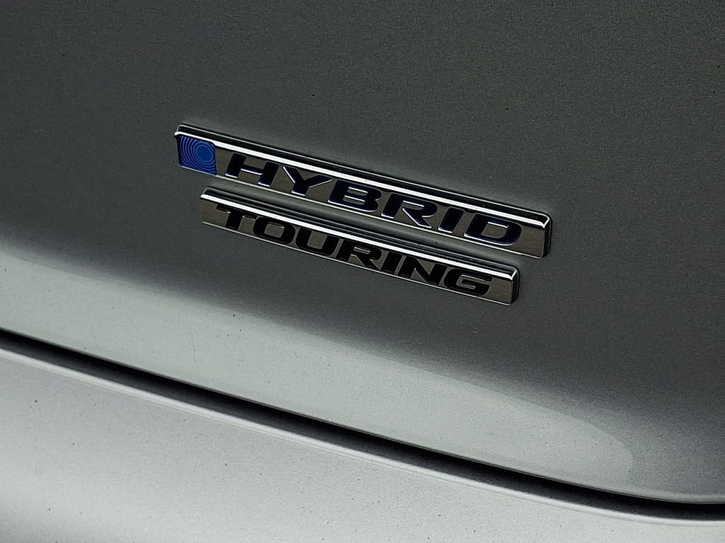 Used 2024 Silver Honda Touring image 32