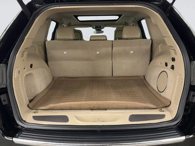 Used 2017 Black Jeep Overland image 27