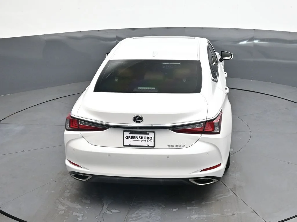 Used 2021 White Lexus 350 image 37