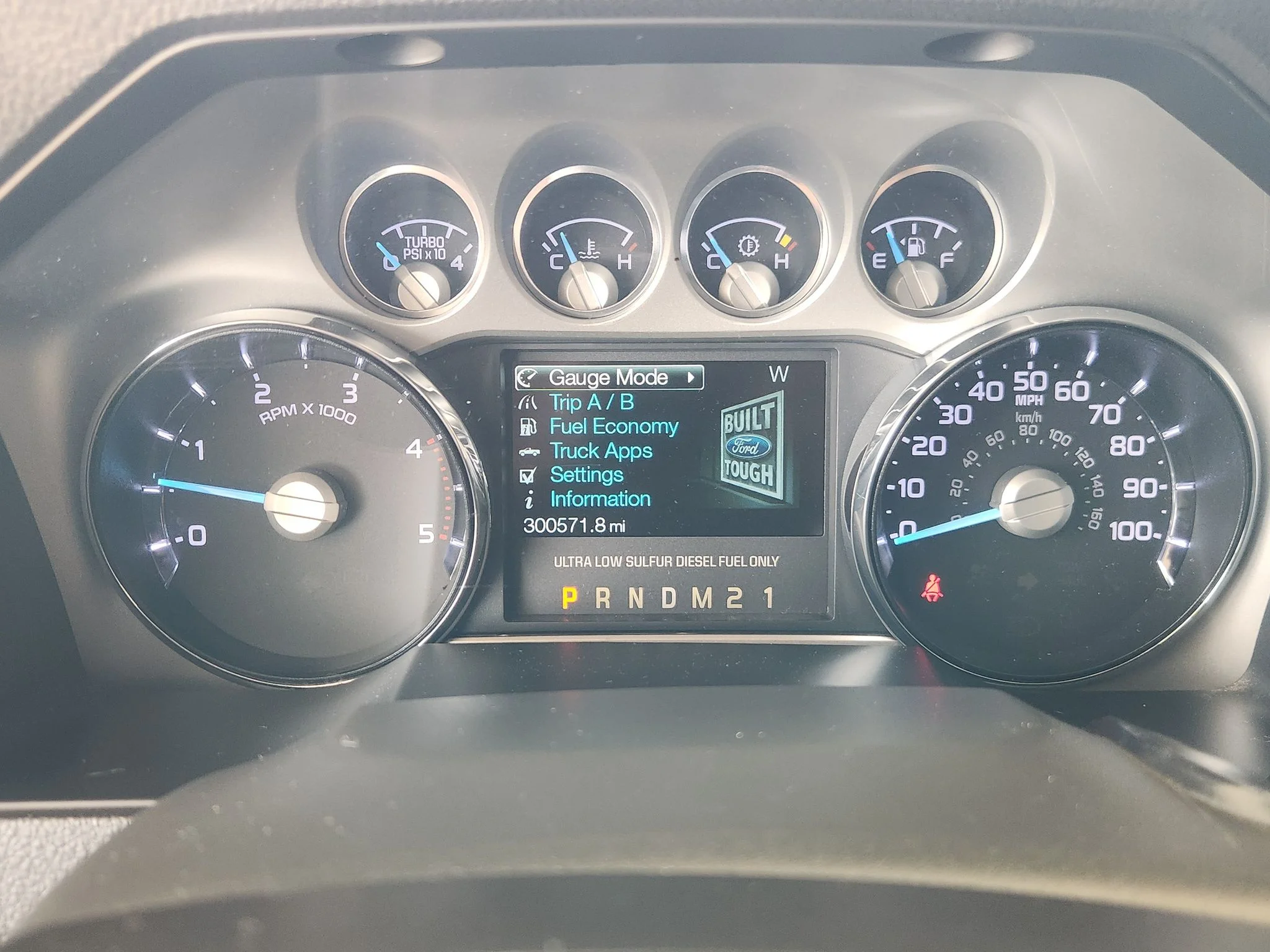 Used 2015 White Platinum Metallic Tri-Coat Ford Lariat image 15