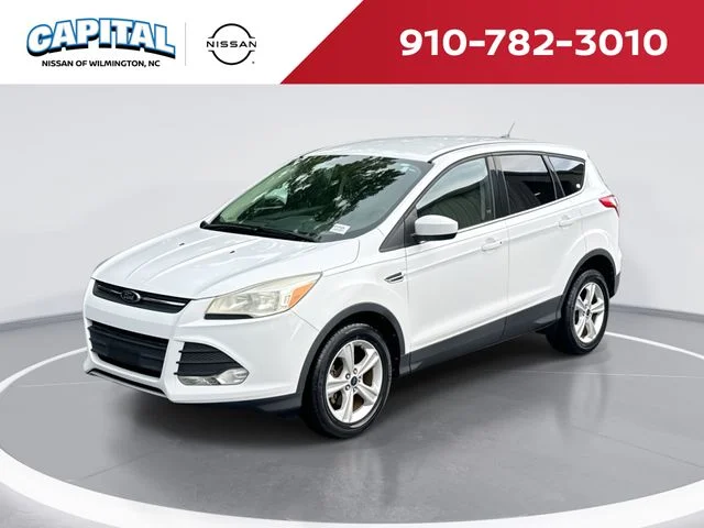 Used 2014 White Ford SE image 1
