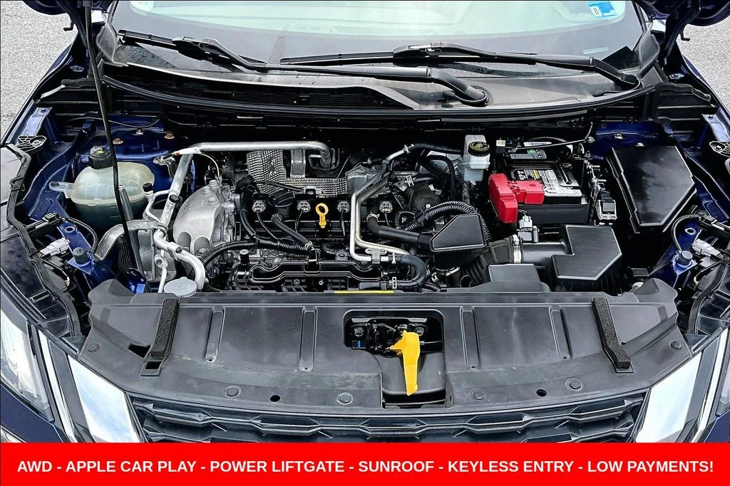Used 2021 Blue Nissan SV image 29
