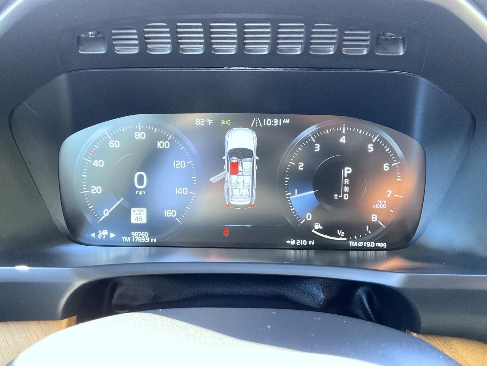 Used 2021 Gray Volvo T6 Momentum image 12