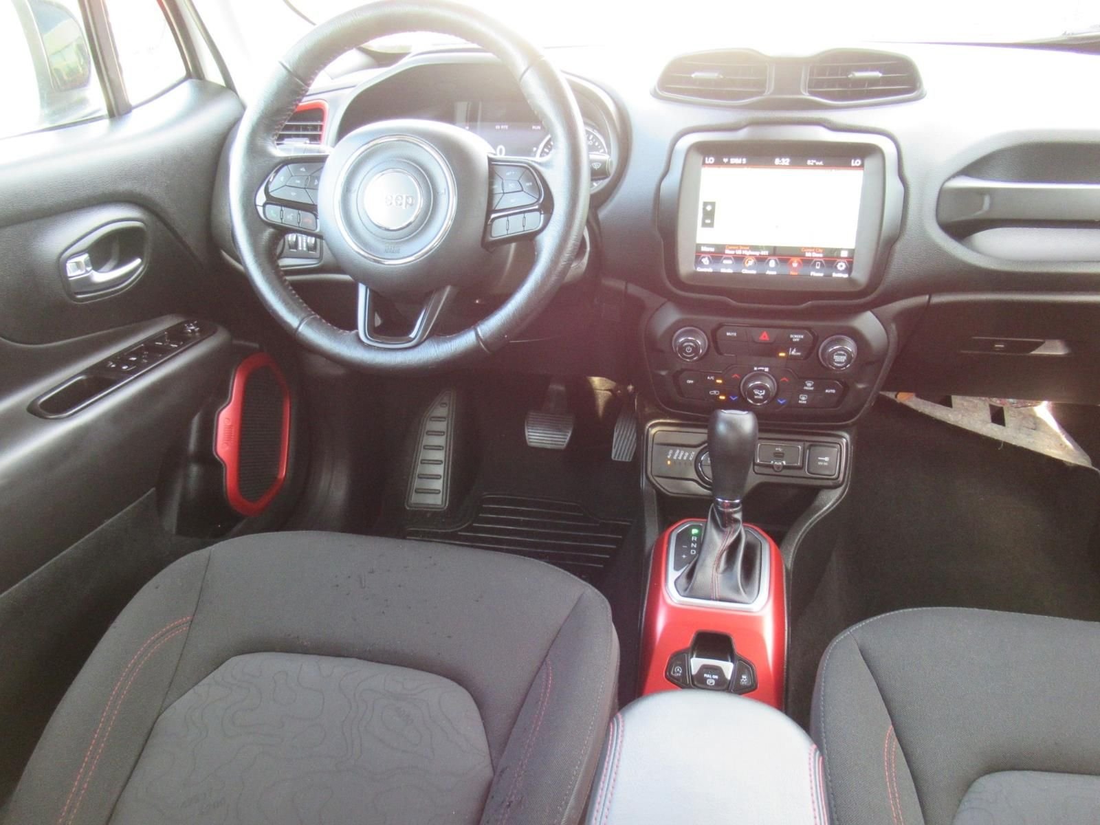 Certified Used 2022 White Jeep Trailhawk image 13