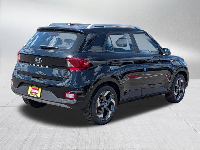 New 2026 Onyx Black Hyundai SEL image 4