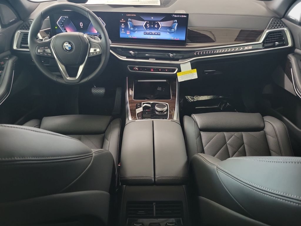 New 2026 Black Sapphire Metallic BMW xDrive40i image 7