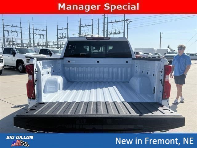 New 2026 Polar White Tricoat Chevrolet LTZ image 8