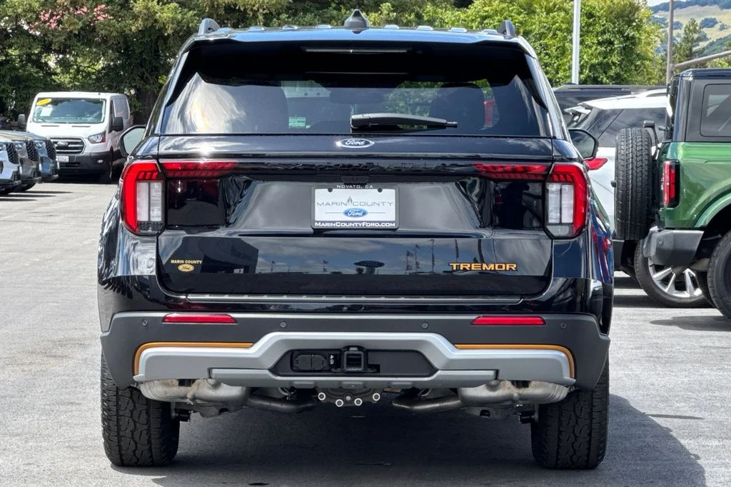 New 2026 Black Metallic Ford Tremor® image 5